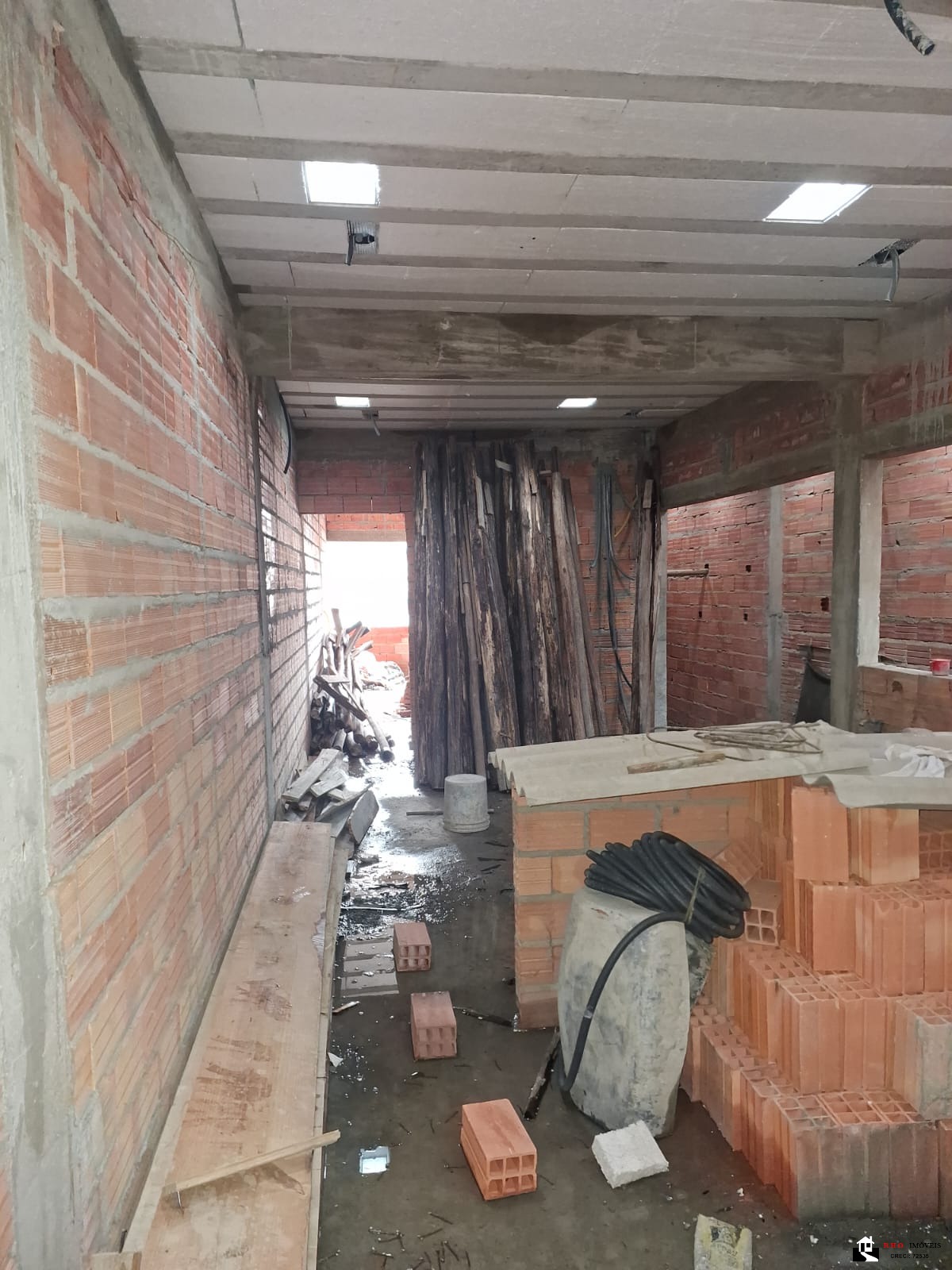 Sobrado à venda com 2 quartos, 244m² - Foto 15