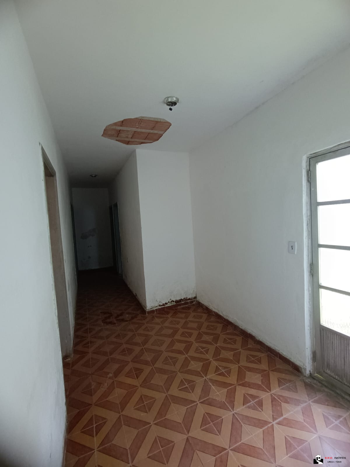 Casa à venda com 2 quartos, 250m² - Foto 7